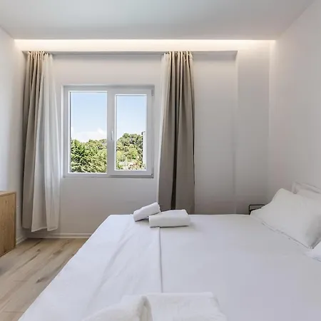 Aqua Breeze 1br By Pikhost * Golem (Tirana)