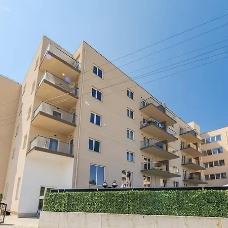 Aqua Breeze 1br By Pikhost Golem (Tirana)